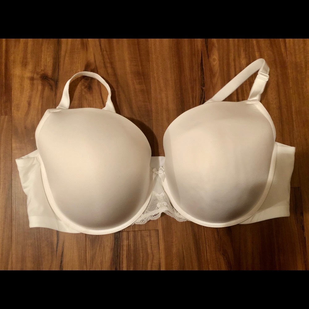 Torrid 44DD White Bra
